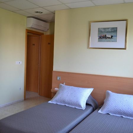 Hostal Bartis Figueres  Room photo